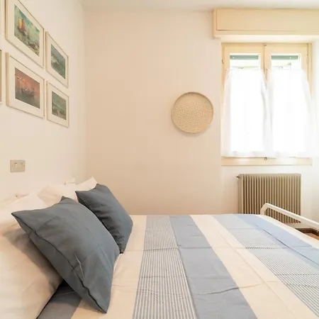 Gaia Lakeview Garden Apartman